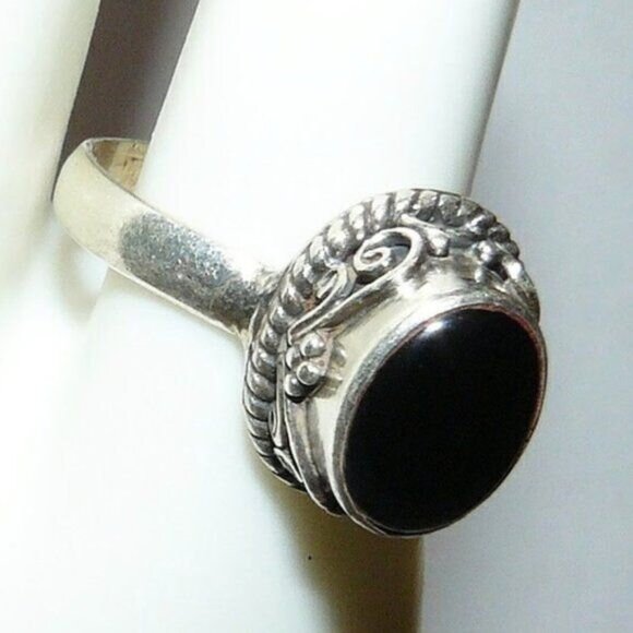 Black Onyx Stone Sterling Silver Ring Adjustable - Picture 3 of 6